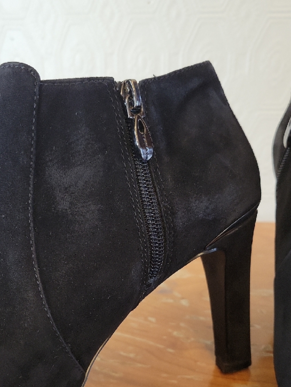 Tahari Black Suede Ankle Bootie‎ - US 8 — Silver Cutout Heel - Sleek Dress Boot - Picture 5 of 11